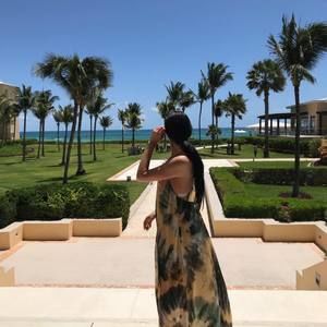 Meet your Posher, Roxanna